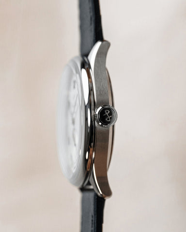 About Vintage 1968 Mechanical Steel / White Watch