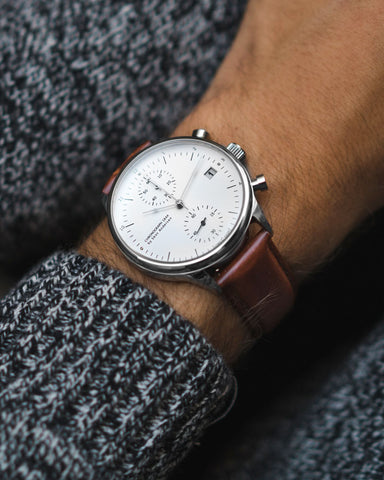 AV86 About Vintage 1844 Chronograph Steel / White Watch Style Shot 2